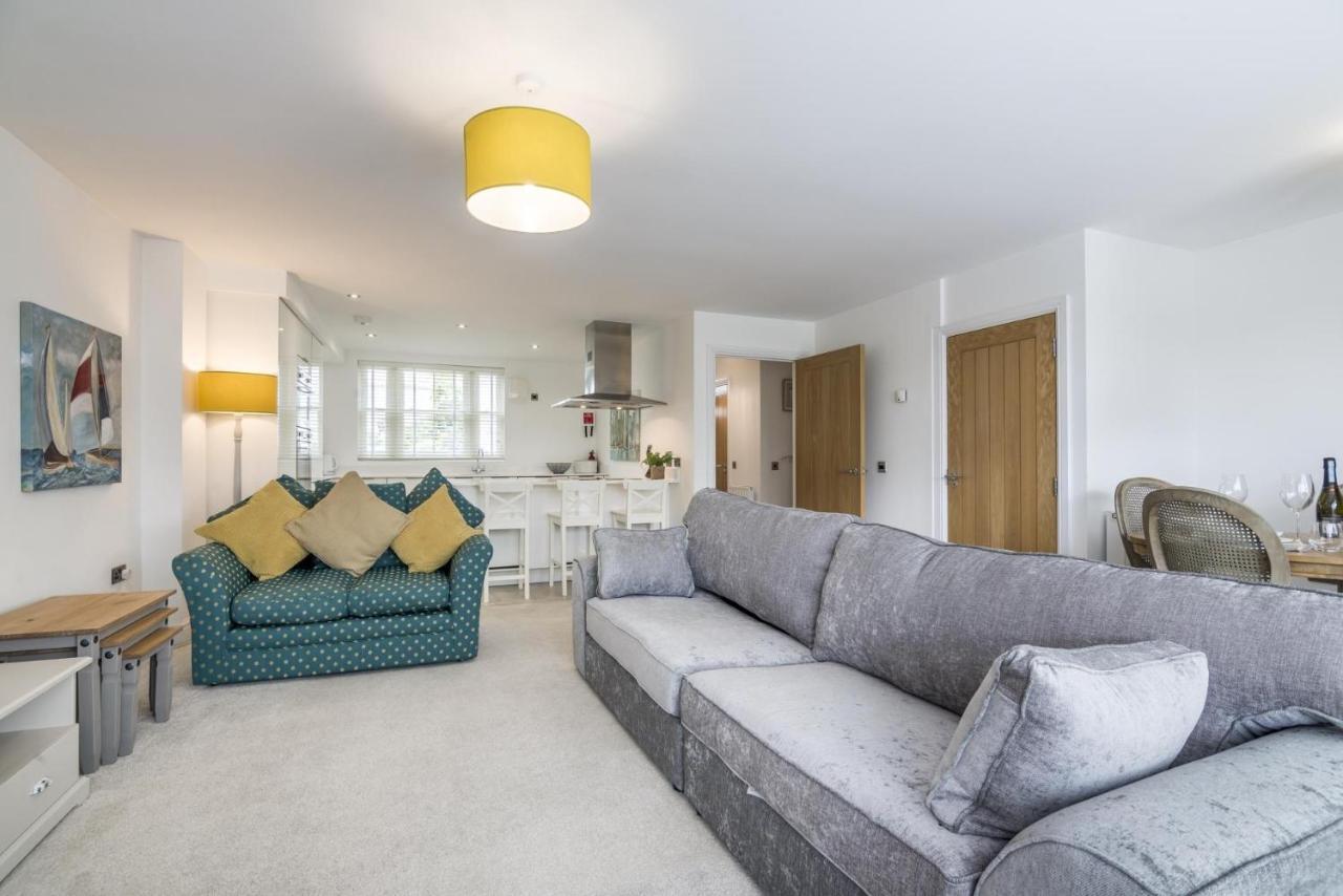 Milford Street - 5 Bedroom Luxurious Holiday Home - 桑德斯富特 外观 照片