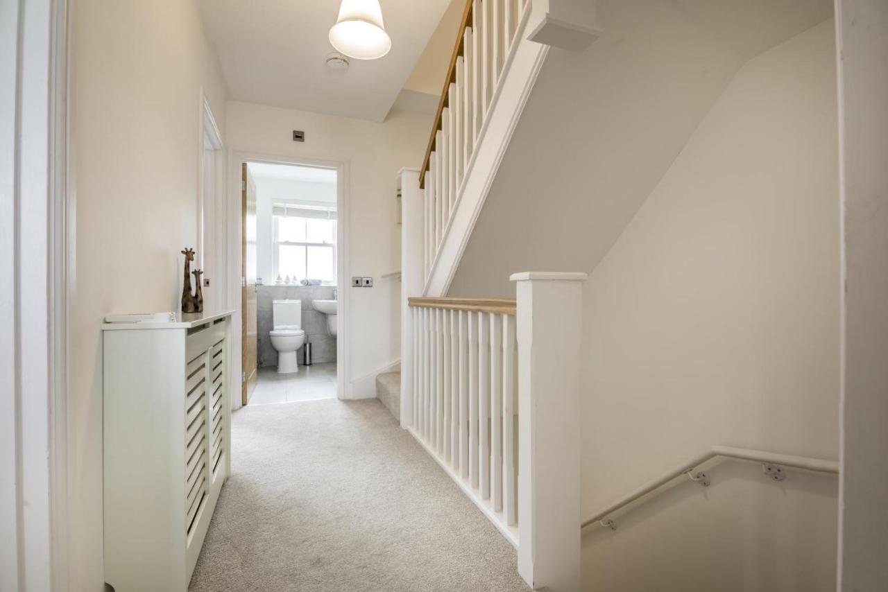 Milford Street - 5 Bedroom Luxurious Holiday Home - 桑德斯富特 外观 照片