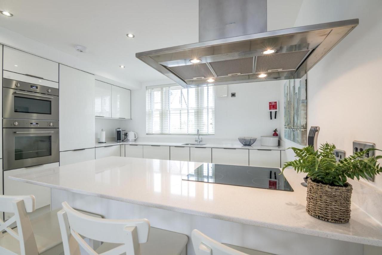 Milford Street - 5 Bedroom Luxurious Holiday Home - 桑德斯富特 外观 照片