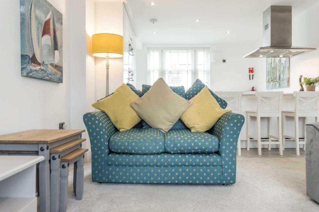 Milford Street - 5 Bedroom Luxurious Holiday Home - 桑德斯富特 外观 照片