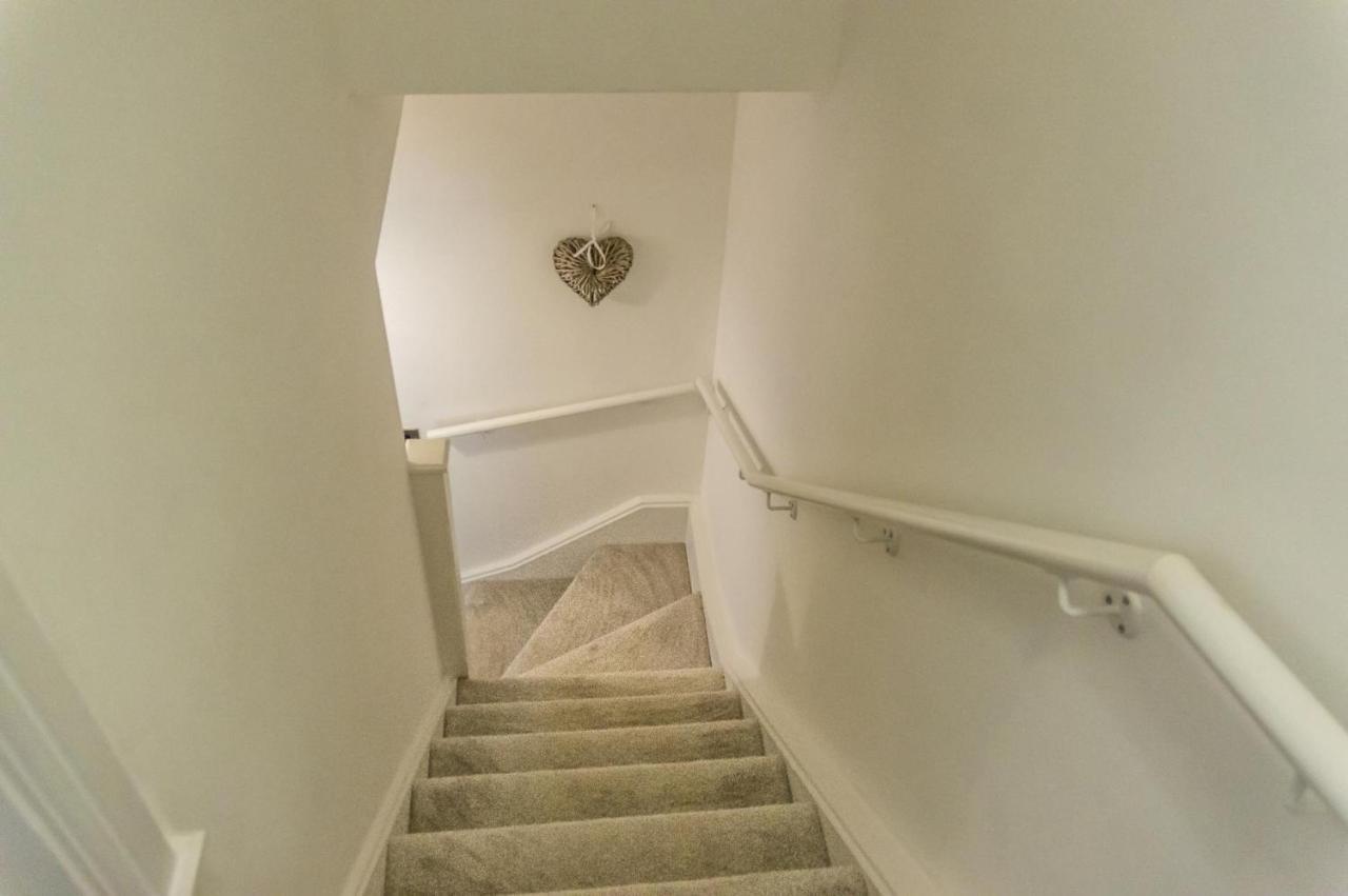 Milford Street - 5 Bedroom Luxurious Holiday Home - 桑德斯富特 外观 照片